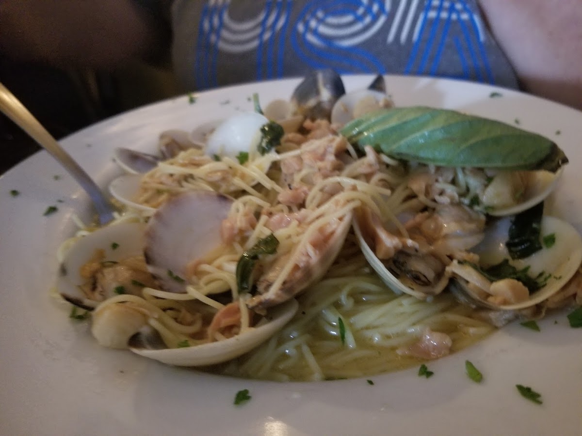 Upper Crust Pizza & Italian Restaurant-9